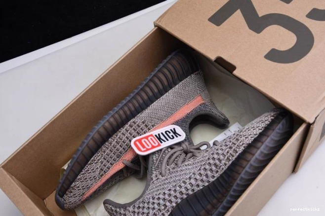 350 adidas Stone Boost V2 Yeezy Ash GW0089 0822